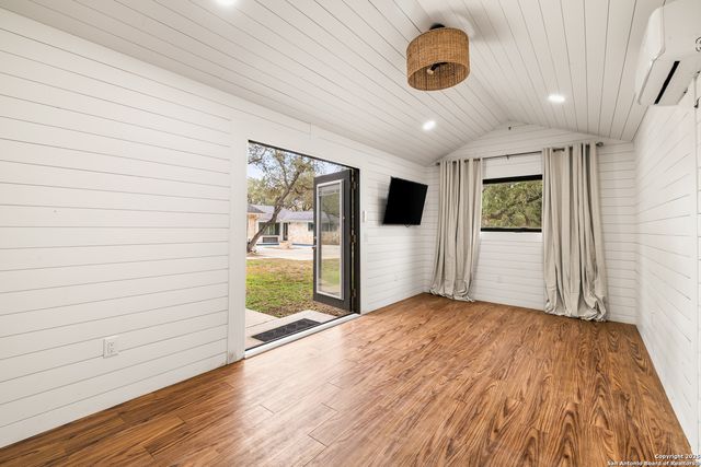 90 Mossy Cup, Shavano Park, TX 78231