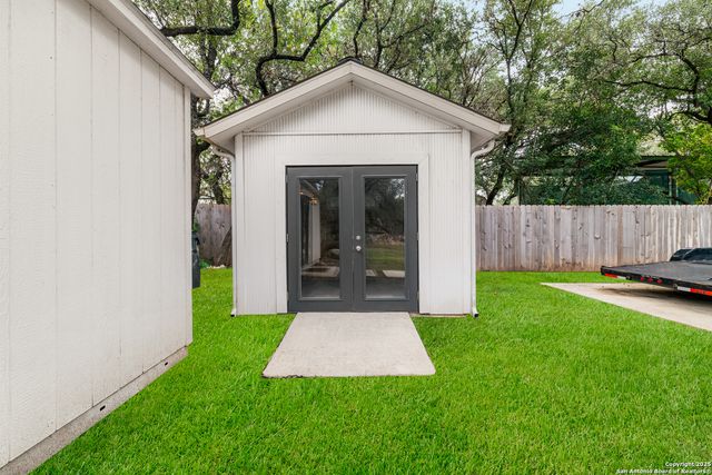 90 Mossy Cup, Shavano Park, TX 78231