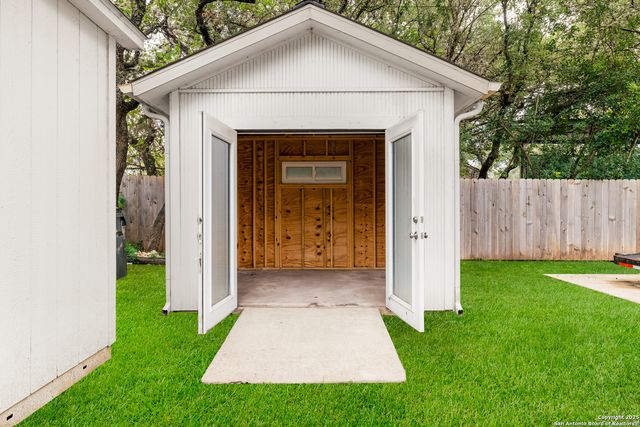 90 Mossy Cup, Shavano Park, TX 78231