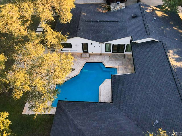 90 Mossy Cup, Shavano Park, TX 78231