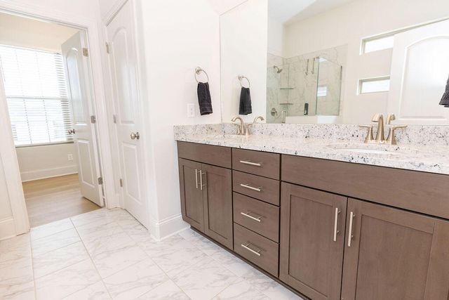 904 Shelburne Way, Nicholasville, KY 40356