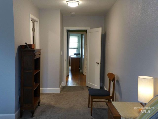 1224 N Michigan Ave, Caldwell, ID 83605