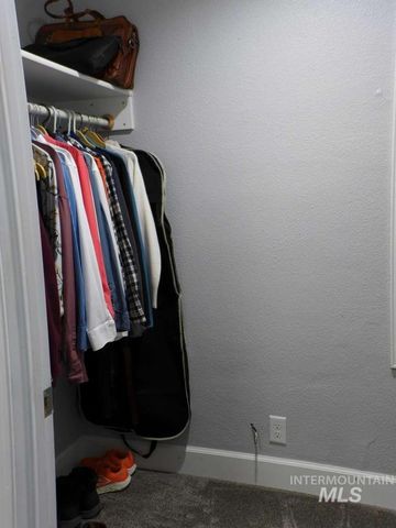 1224 N Michigan Ave, Caldwell, ID 83605