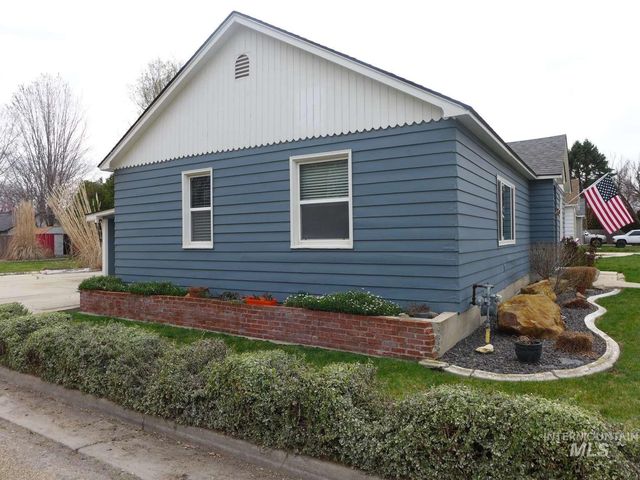 1224 N Michigan Ave, Caldwell, ID 83605