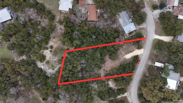 1466 & 1476 Paradise, Canyon Lake, TX 78133