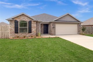4306 W Baltimore Drive, Rogers, AR 72758