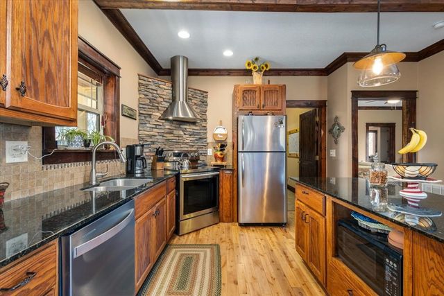 1706 Deer Valley Drive, Warne, NC 28909