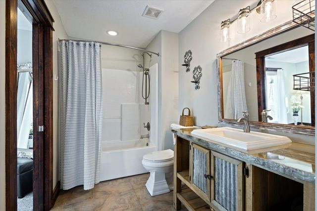 1706 Deer Valley Drive, Warne, NC 28909