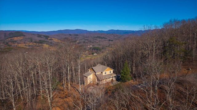 1706 Deer Valley Drive, Warne, NC 28909