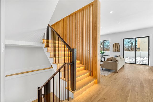 447 Hillside Ave, Needham, MA 02494