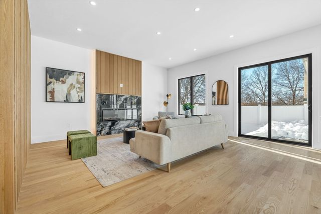447 Hillside Ave, Needham, MA 02494