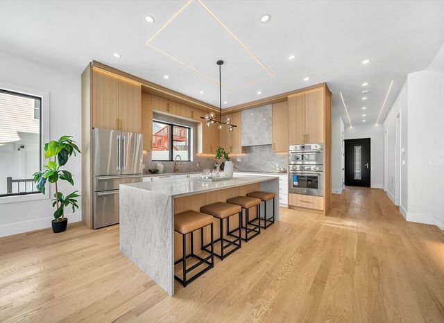 447 Hillside Ave, Needham, MA 02494