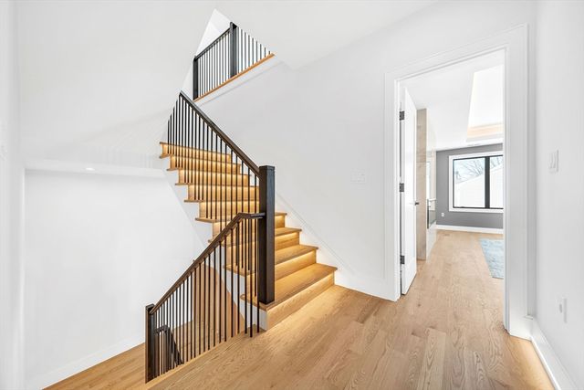 447 Hillside Ave, Needham, MA 02494