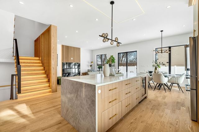 447 Hillside Ave, Needham, MA 02494