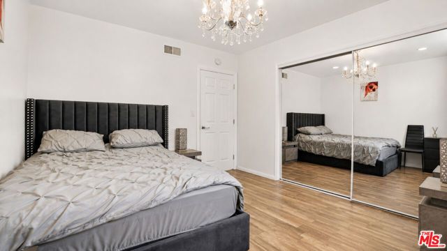 15829 Tupper Street, Los Angeles, CA 91343