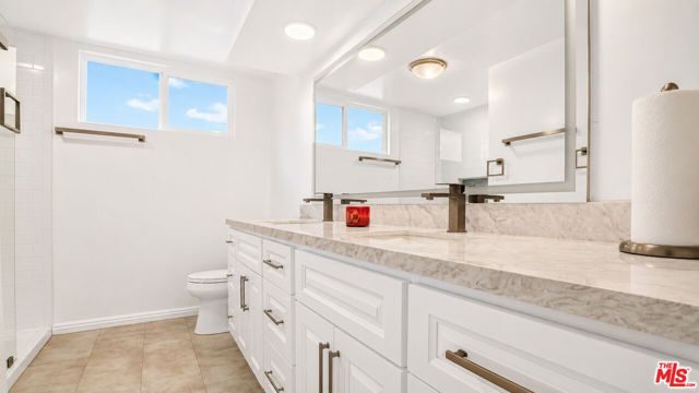 15829 Tupper Street, Los Angeles, CA 91343
