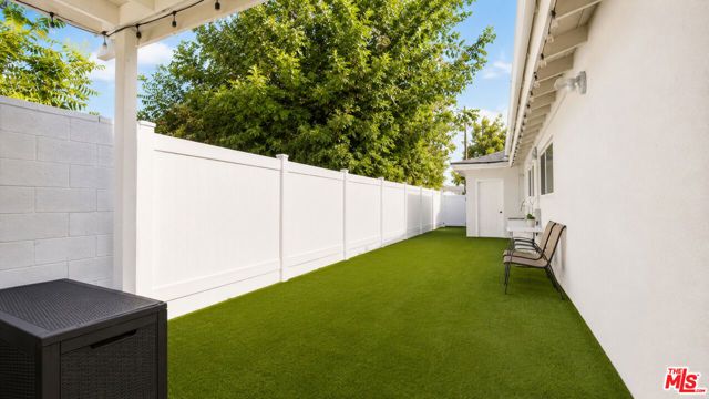 15829 Tupper Street, Los Angeles, CA 91343