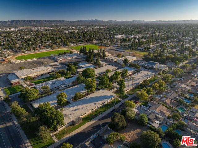 15829 Tupper Street, Los Angeles, CA 91343