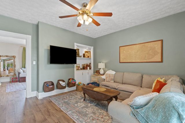 111 Lloyd Road, Georgetown, KY 40324