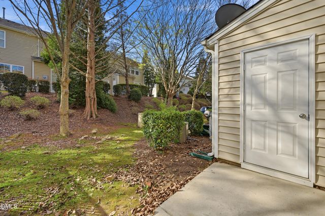 2907 Berkeley Springs Place, Raleigh, NC 27616