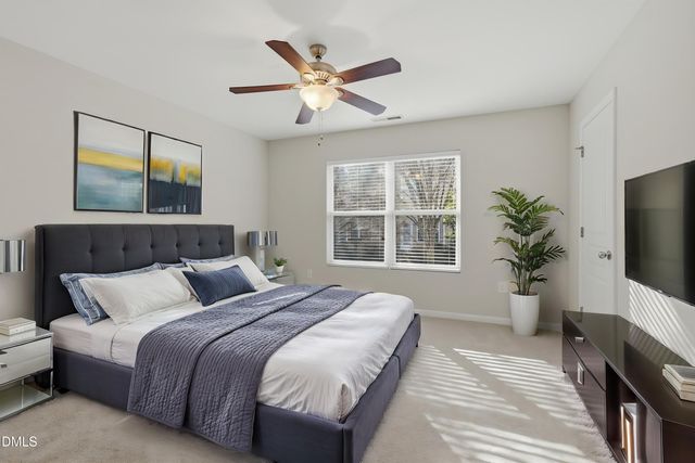 2907 Berkeley Springs Place, Raleigh, NC 27616