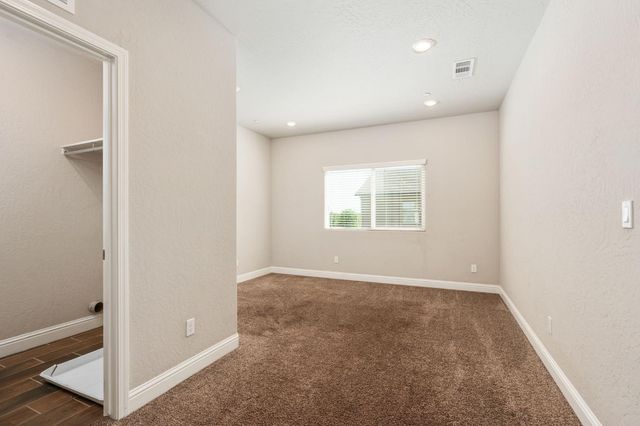 4172 Rialto Avenue, Clovis, CA 93619