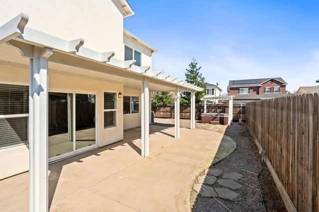 4172 Rialto Avenue, Clovis, CA 93619