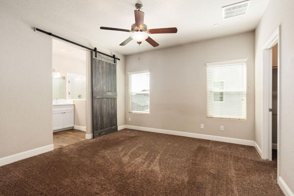 Image 23 of property listing at 4172 Rialto Avenue, Clovis, CA 93619