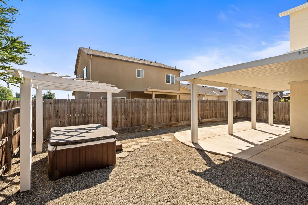 Image 39 of property listing at 4172 Rialto Avenue, Clovis, CA 93619