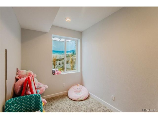 3455 Sandalwood Ln, Johnstown, CO 80534