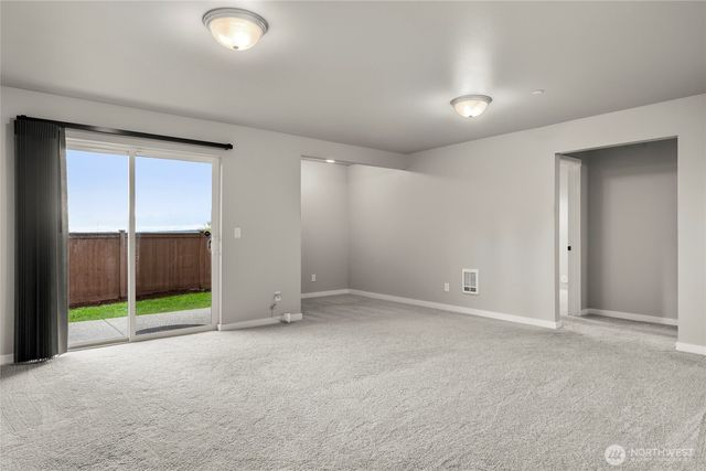 6718 43rd Street NE, Marysville, WA 98270