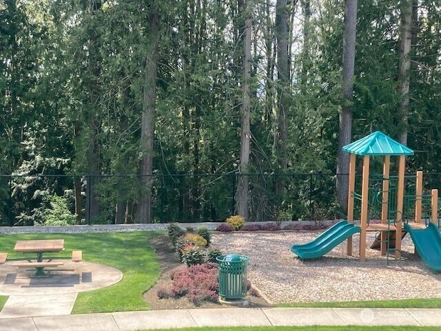 6718 43rd Street NE, Marysville, WA 98270