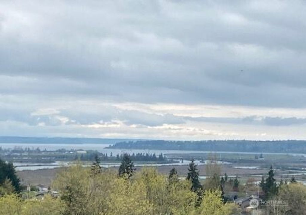 6718 43rd Street NE, Marysville, WA 98270