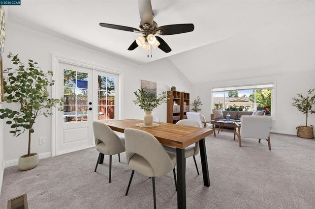 2 Wildwood Pl, Pleasant Hill, CA 94523