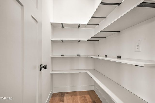 137 Crestview Drive, Elizabethton, TN 37643