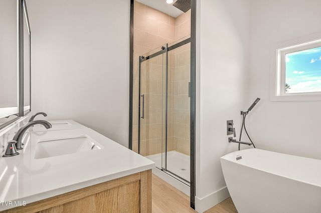 137 Crestview Drive, Elizabethton, TN 37643