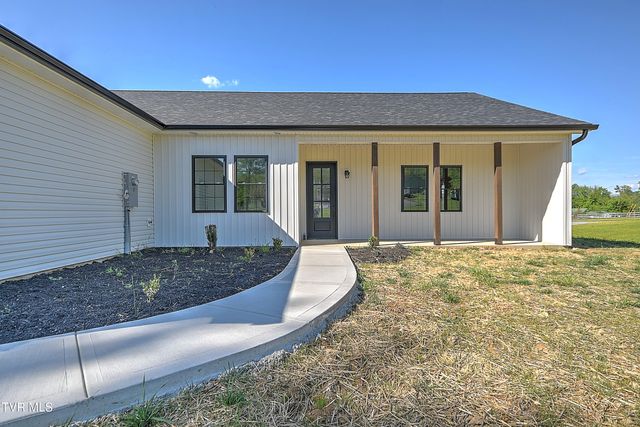 137 Crestview Drive, Elizabethton, TN 37643