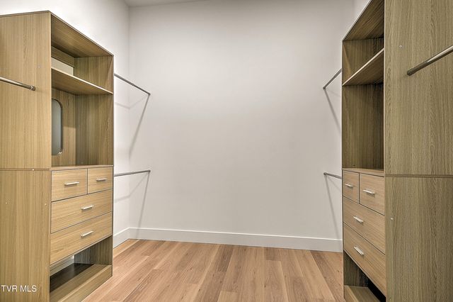 137 Crestview Drive, Elizabethton, TN 37643