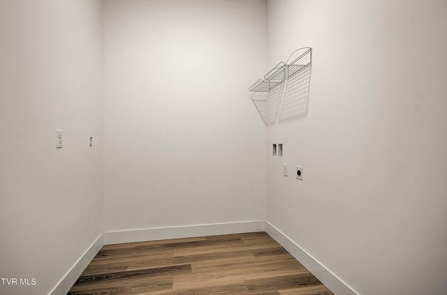 137 Crestview Drive, Elizabethton, TN 37643