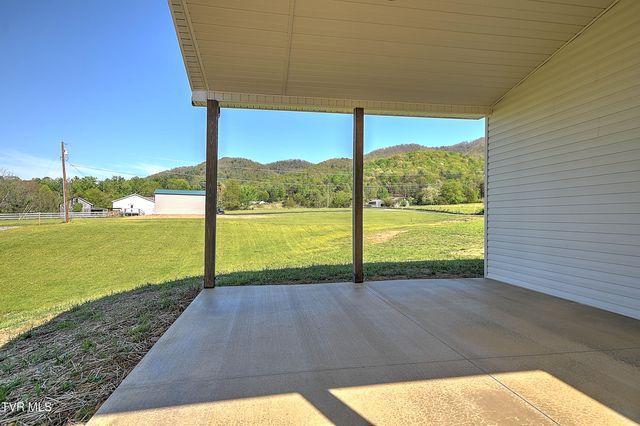 137 Crestview Drive, Elizabethton, TN 37643