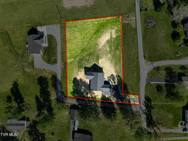 137 Crestview Drive, Elizabethton, TN 37643