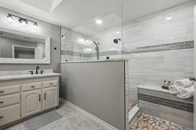 1904 Oak Ridge Trail, Bridgeport, TX 76426