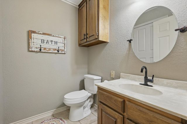 1904 Oak Ridge Trail, Bridgeport, TX 76426