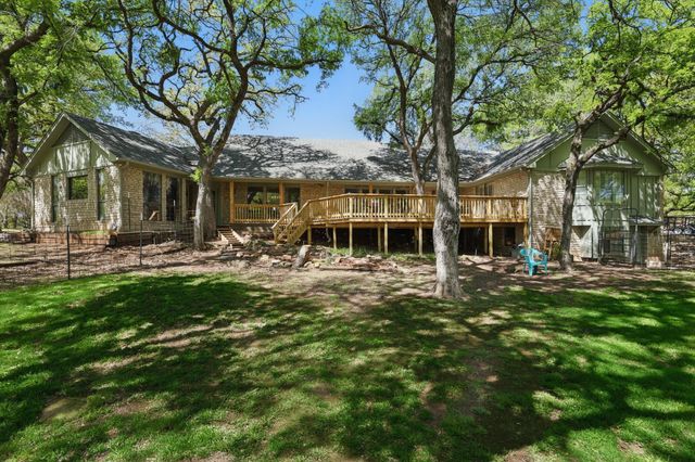 1904 Oak Ridge Trail, Bridgeport, TX 76426