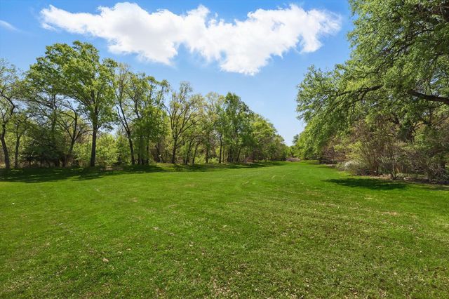 1904 Oak Ridge Trail, Bridgeport, TX 76426