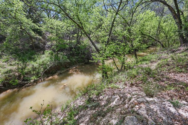 1904 Oak Ridge Trail, Bridgeport, TX 76426