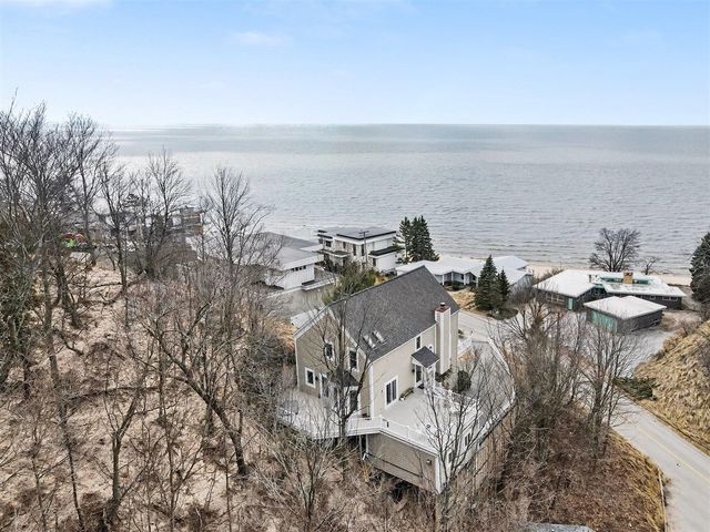 17778 North Shore Estates Road, Spring Lake, MI 49456
