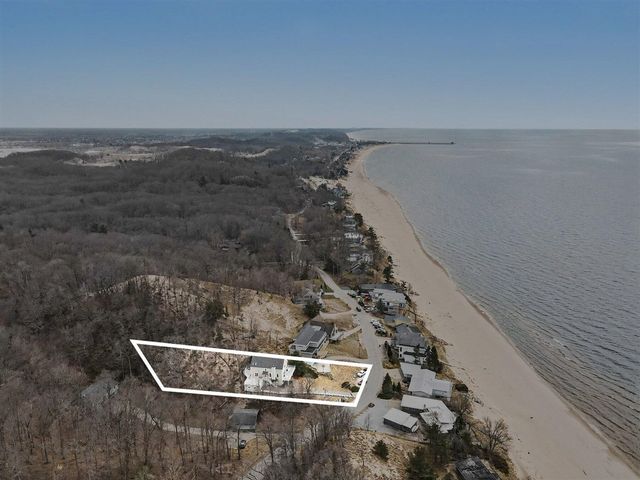 17778 North Shore Estates Road, Spring Lake, MI 49456