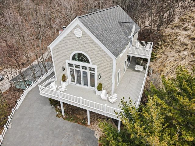 17778 North Shore Estates Road, Spring Lake, MI 49456