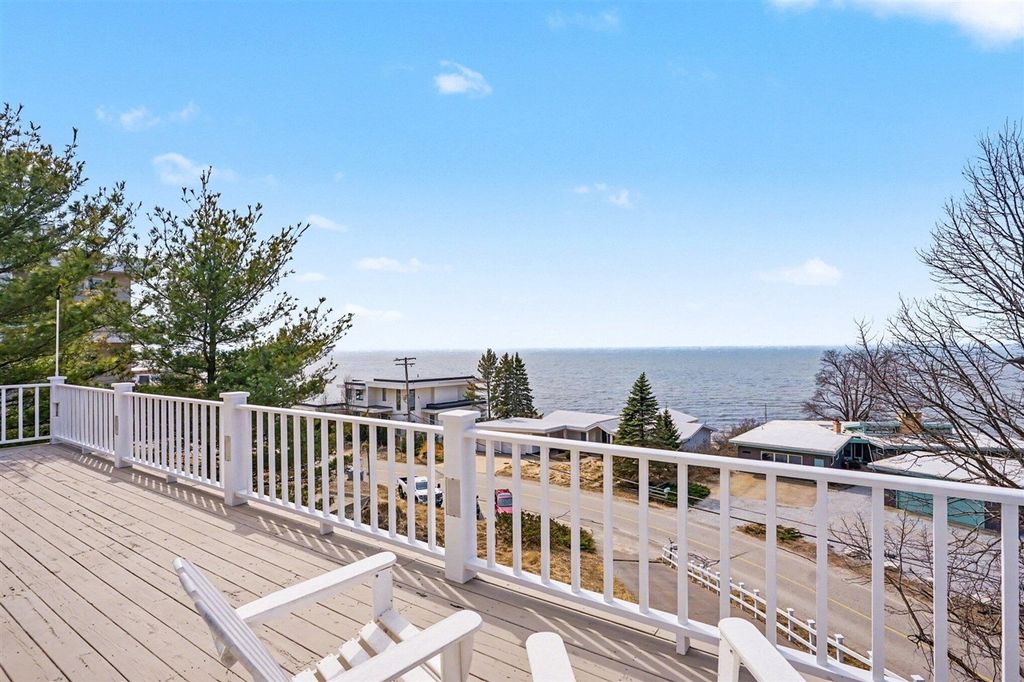 17778 North Shore Estates Road, Spring Lake, MI 49456